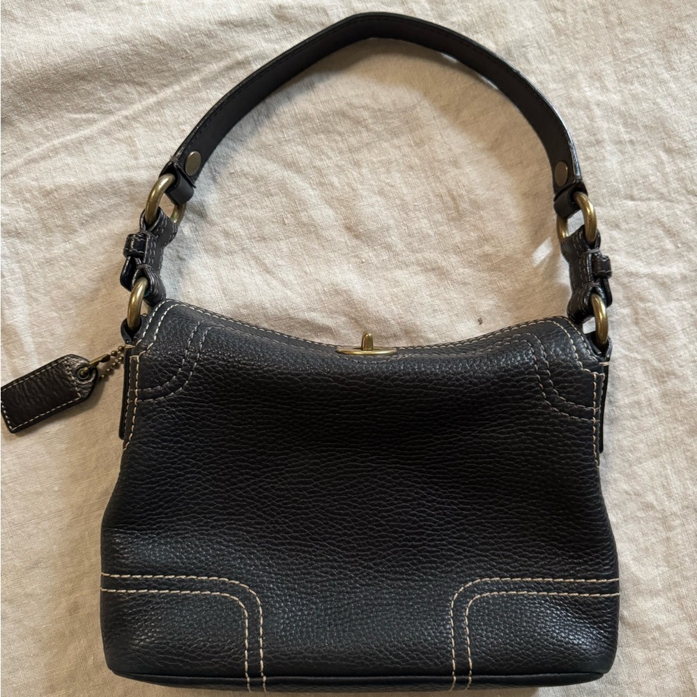 Vintage Coach Black Pebbled Leather Mini Shoulder Bag Turn Lock Baguette Y2K - Picture 3 of 6
